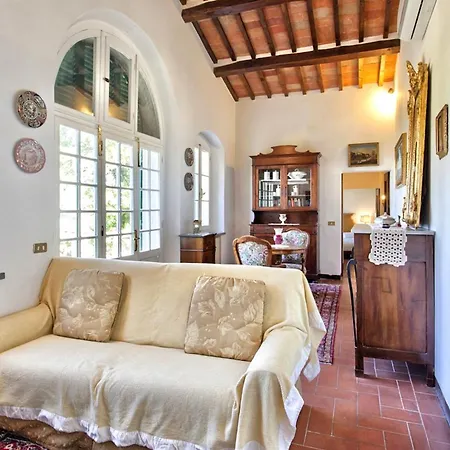 Prestigious With Shared Panoramic Swimming Pool In