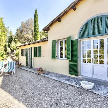 Villa Prestigious With Shared Panoramic Swimming Pool In *